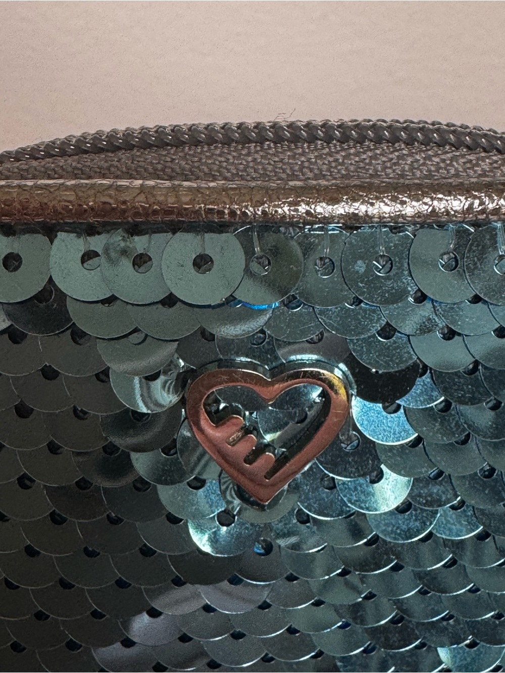Coach Poppy Teal Sequin Phone Wristlet with COA - Picture 4 of 14